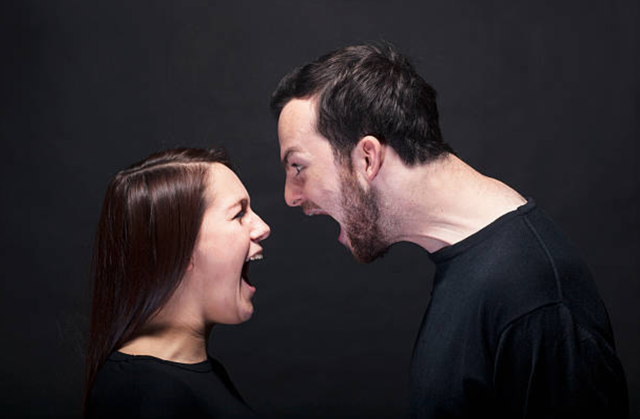 phụ nữ cãi nhau với chồng là không nên